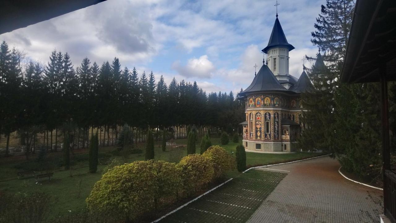 Casa "Ierusalim-Hozeva-Hozeva" Guest House Minastirea Neamt Luaran gambar